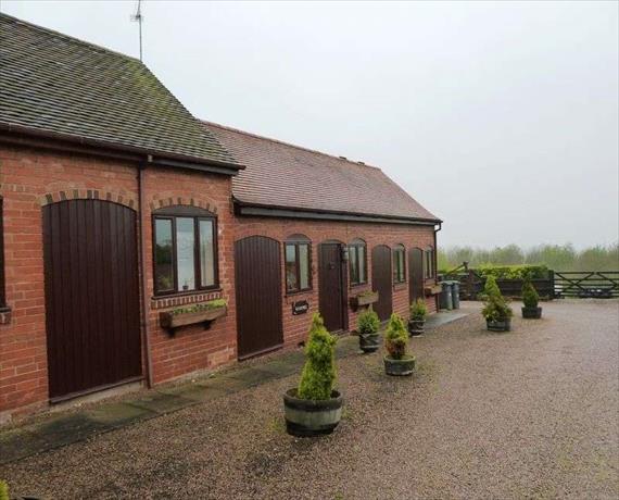 2 Bedroom Semi-Detac...